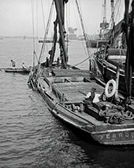 South East Prints: Thames barge Terror, near Woolwich, SE London