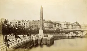 Cleopatra Collection: Thames Embankment and Cleopatras Needle, London