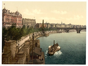 Cleopatras Collection: Thames embankment, London, England