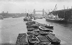 Barges Gallery: Thames London Bridge