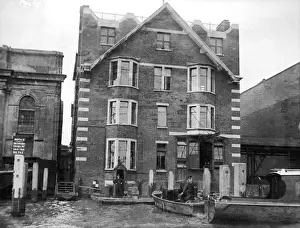 Head Quarters Prints: Thames Police Station