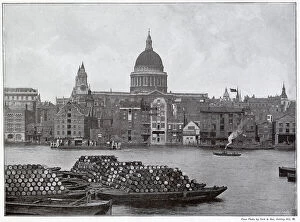 Cathedrals Collection: Thames and St. Paul's Cathedral from Bankside