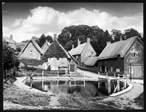 Pond Collection: Thatched Village 1930S