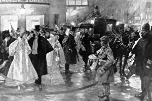 Images Dated 13th November 2004: Theatre-goers rushing for carriages, Strand, 1907