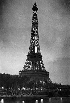 Thermometer Prints: The Thermometer on the Eiffel Tower, 1934