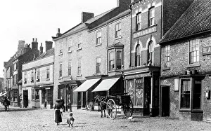 Thirsk Prints: Thirsk Market Place early 1900s
