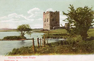 Images Dated 27th September 2011: Threave Castle - Galloway, Scotland