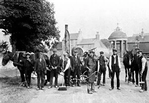 Gang Collection: Tickhill Road Menders early 1900s