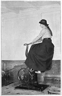 Titanic / Girl in Gym