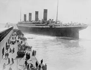 Images Dated 5th April 2012: Titanic leaving Southampton