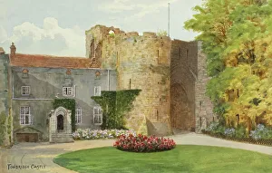 Tonbridge Prints: Tonbridge Castle, Tonbridge, Kent