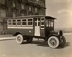 Tour bus, 1920s
