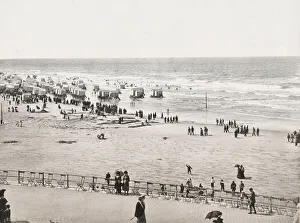 Photochrome Prints: Tourists on the beach at Ostende, Belgium