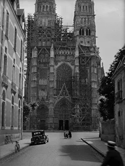 Extensive Prints: Tours Cathedral, France