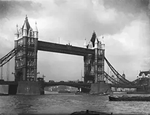 Tower Bridge 1930S