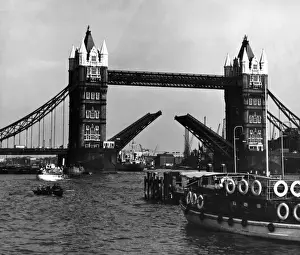 Bascule Prints: Tower Bridge 1950S