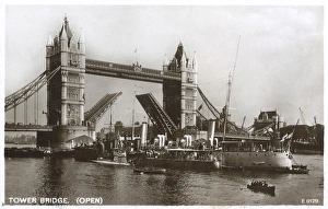Images Dated 5th April 2016: Tower Bridge open to allow ships through