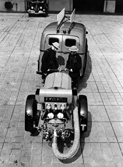 Towing Prints: Towing vehicle and light trailer pump, WW2