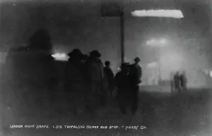 Snaps Prints: Trafalgar Square Bus Stop at Night