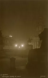 Nightime Gallery: Trafalgar Square, London on a foggy night