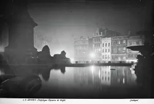 Reflects Prints: Trafalgar Square at Night