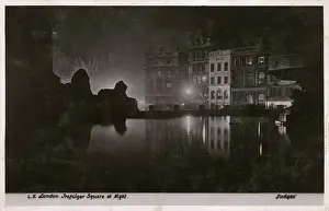 Landseer Prints: Trafalgar Square at night - London, England