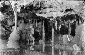 Formations Prints: The Transformation Scene in Cox's Cave