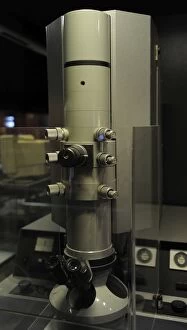 Investigating Collection: Transmission electron microscope EM9. Signed: Carl Zeiss