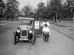 Images Dated 6th September 2012: Travelling Hairdresser