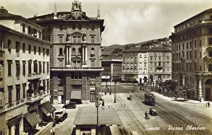 Piazza Gallery: Trieste, Italy - Piazza Oberdan