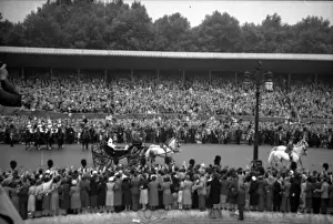Trooping the Colour - Queen Victoria Memorial
