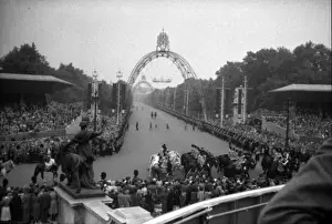 Trooping the Colour - Queen Victoria Memorial