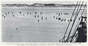 Beaches Collection: Troops near Dunkirk during the evacuation, WW2