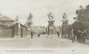 Images Dated 28th March 2011: The Trophy Gates - Hampton Court Palace