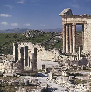 Tunisia / Dougga