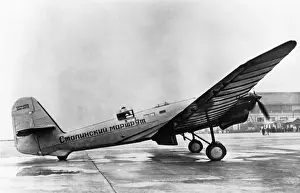 Titles Prints: Tupolev Ant-25 with Smolenski Marshrum Titles Parked