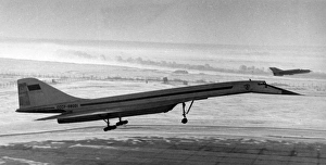 Forward Gallery: Tupolev Tu-144 (forward view) landing of CCCP -68001