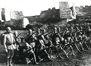 Yedikule Prints: Turkish infantry drilling, Yedikule, Turkey, WW1