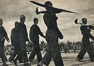 Gliders Prints: Turkish Military parade - Holding gliders