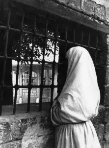 Mosques Prints: Turkish Woman