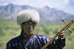 Throat Prints: Tuvinian throat -singer performs, traditional