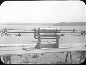 Twin double-acting cylinder motor