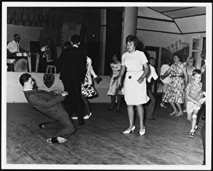 Disco Collection: Twisting in a Hall