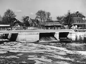 Twyford Prints: Twyford Bridge Weir