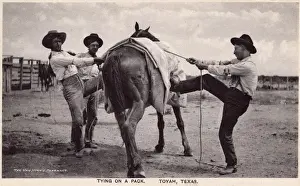 Tying Prints: Tying on a pack, Toyah, Texas, USA