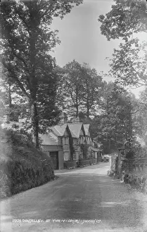 Dolgelley Prints: Tyn-y-Groes, Dolgelley