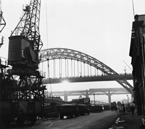 Crane Collection: Tyne Bridge at Newcastle upon Tyne