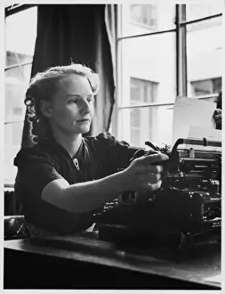 Efficient Prints: TYPIST 1940S