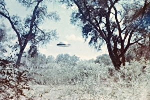 Images Dated 20th November 2013: Ufos / New Mexico / Villa