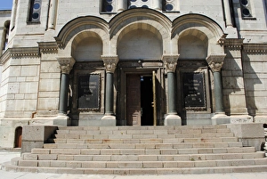 Images Dated 4th August 2011: Ukraine. Sevastopol. St. Vladimirs Cathedral